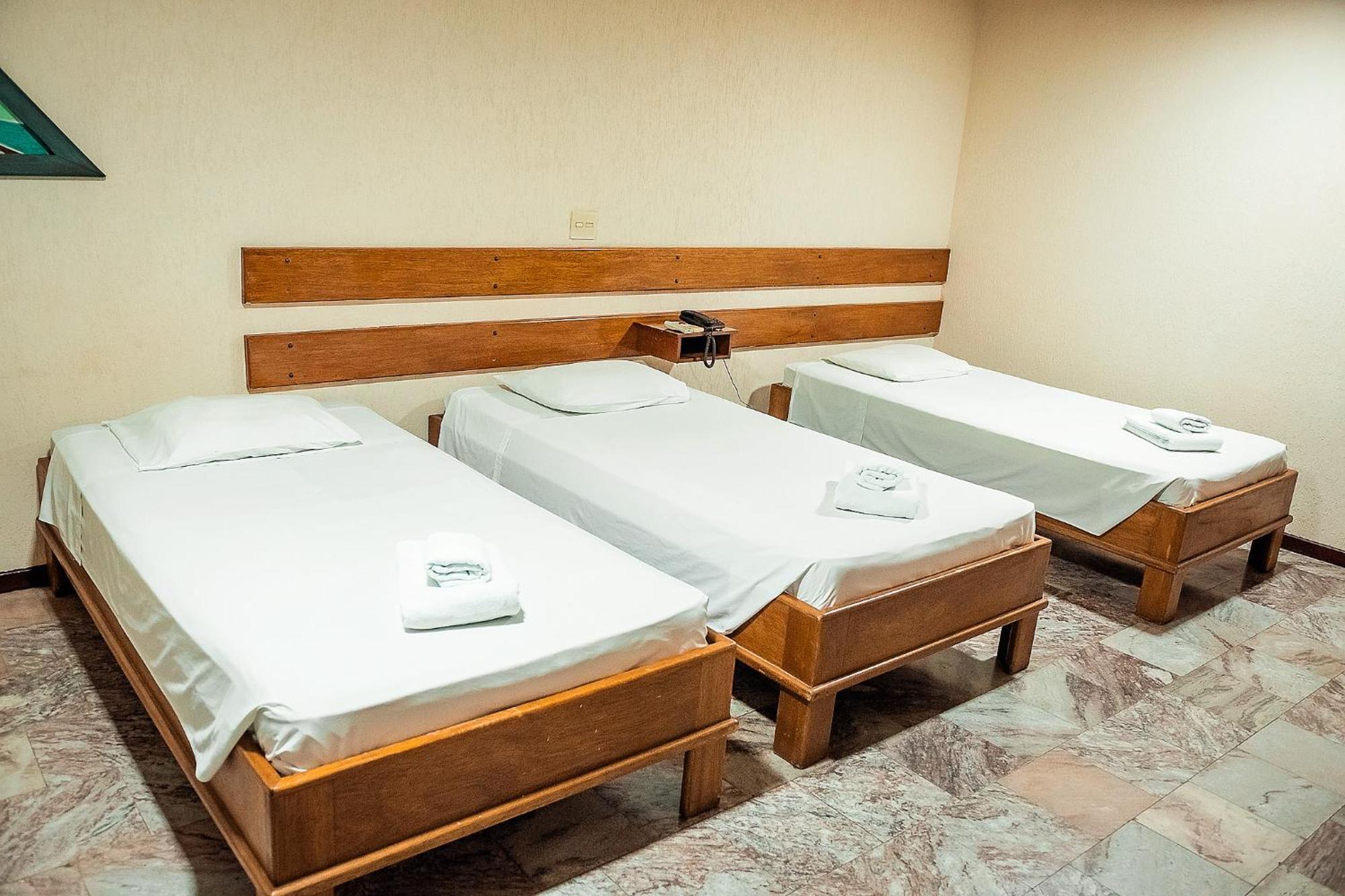 Penápolis Sakr Hotel מראה חיצוני תמונה