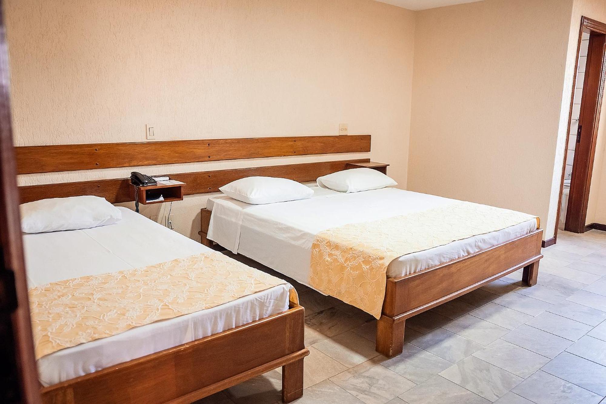 Penápolis Sakr Hotel מראה חיצוני תמונה
