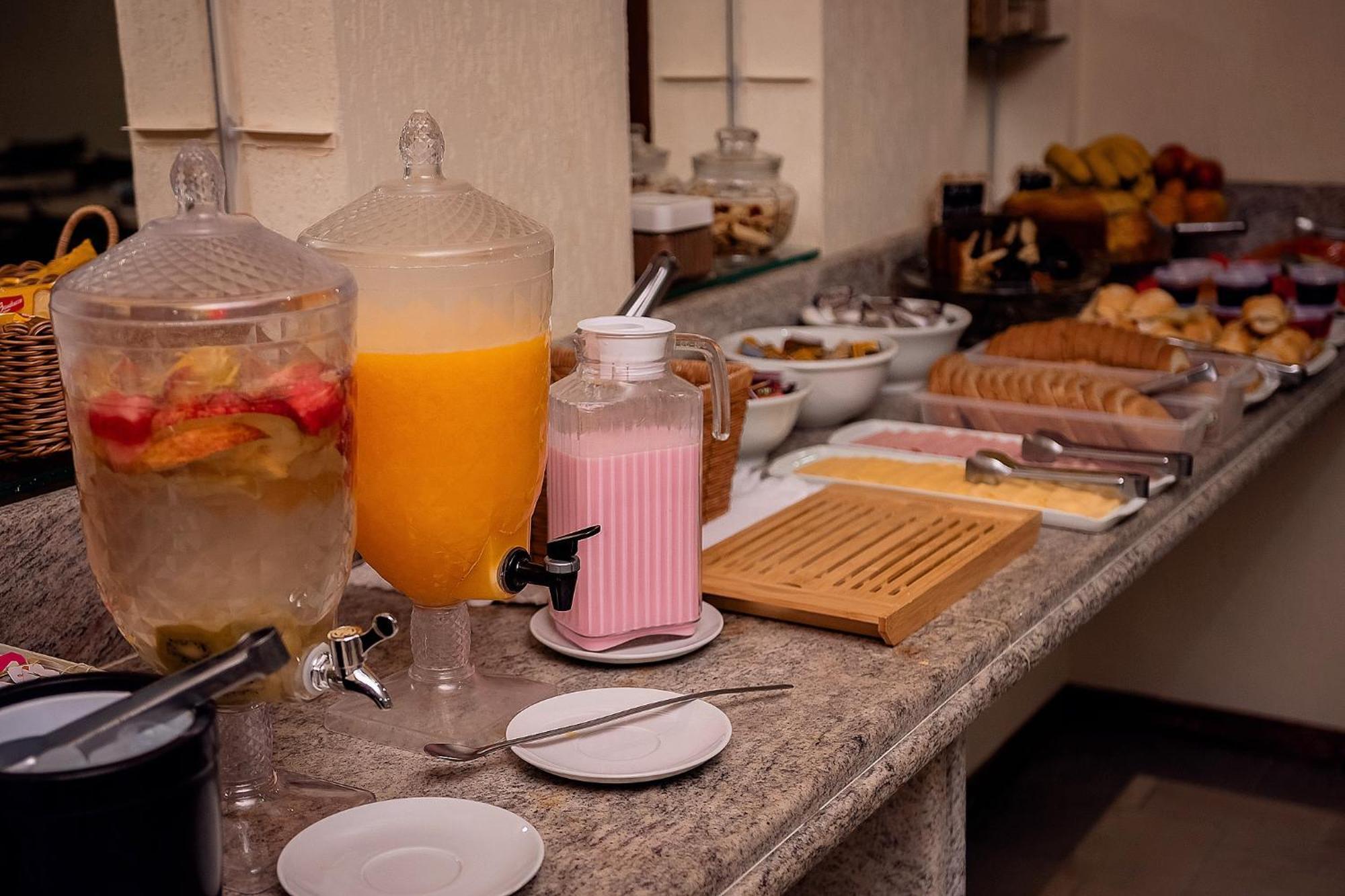 Penápolis Sakr Hotel מראה חיצוני תמונה