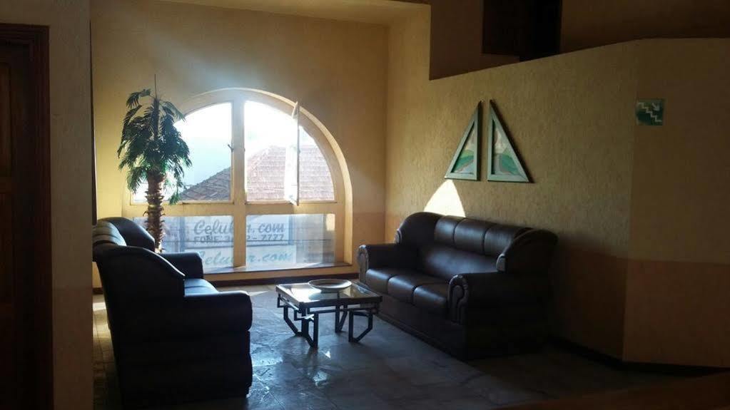 Penápolis Sakr Hotel מראה חיצוני תמונה